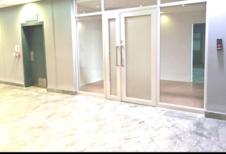 To Let Commercial Property for Rent in Sea Point Western Cape